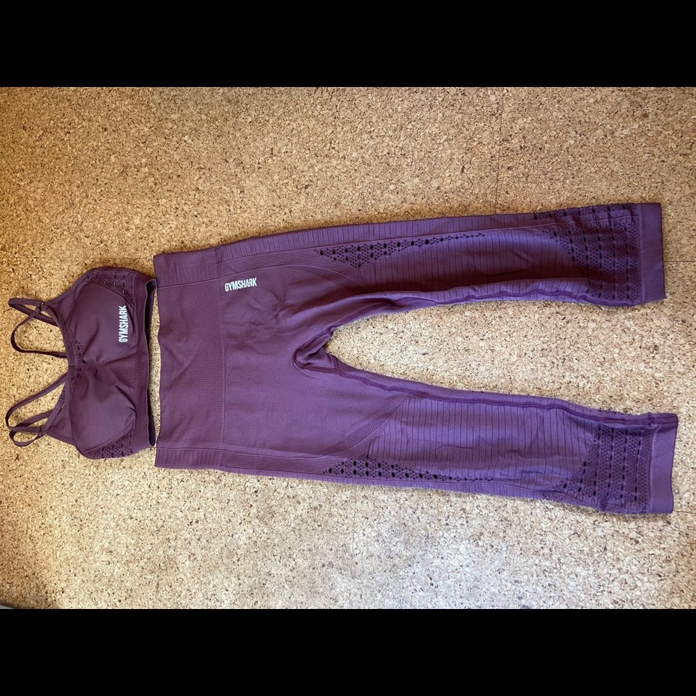 GymShark Energy Seamless Leggings and Bra Set